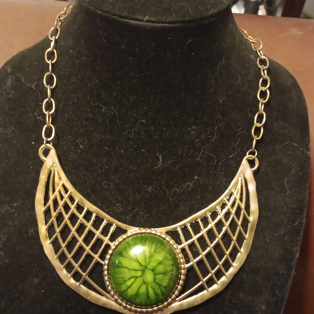 Big chunky necklace